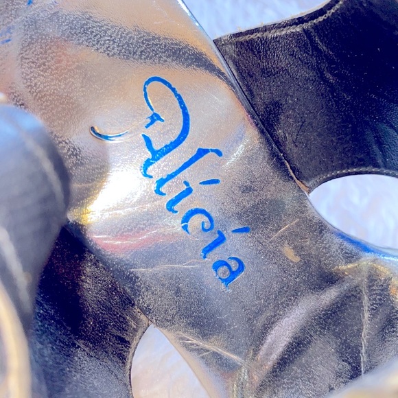 Vintage Alicia Sandal by The Boot Shop - Picture 7 of 11